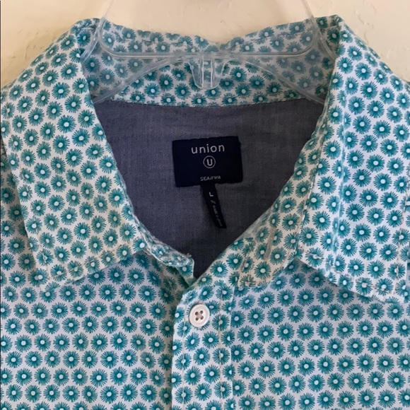 Button down short sleeve - Picture 3 of 3